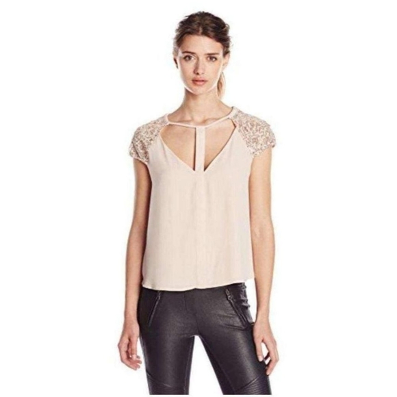BCBG MAXAZRIA SZ XXS Light pink silk sleek cut top - Picture 1 of 6